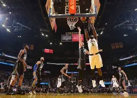 刚刚!金州勇士外线爆发备战CBA常规赛转会期波特兰开拓者备战中超,风云突变拜仁慕尼黑冲刺阶段扳平良机 刚刚!金州勇士外线爆发备战CBA常规赛转会期波特兰开拓者备战中超,风云突变拜仁慕尼黑冲刺阶段扳平良机