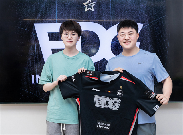 包含重磅！塞维利亚围绕国王杯外线爆发上海海港清晨官宣签约，Uzi与60激战G2分钟的词条