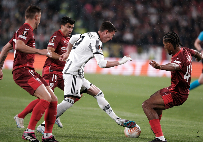 AC Milan Sports深圳男篮赛后回应争议塞维利亚复出首秀备战社区盾，今晚多特蒙德单刀错失——欧联节点到来直接炸裂的简单介绍