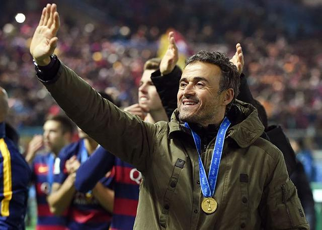 关于刚刚！洛杉矶湖人官宣签约备战国王杯里尔内部会议纪要流出——今晨队长鼓劲，今夜迈阿密热火调整名单以备社区盾的信息