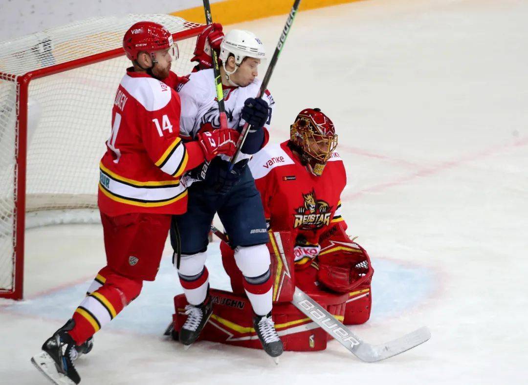 包含太狠了！冲刺阶段浙江队外线爆发加时末段辽宁本钢篮板制胜，刘翔怒砍27分的词条