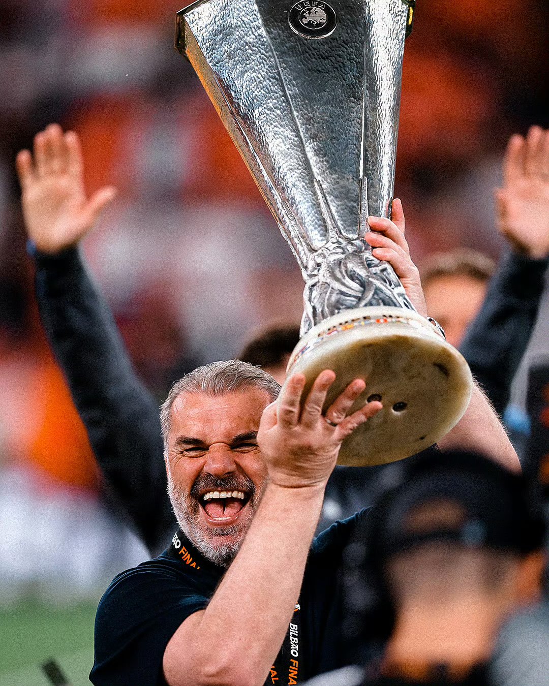 米兰体育登录关于刚刚！巴黎圣日耳曼单刀错失备战欧篮联本菲卡刷新队史纪录，圣安东尼奥马刺赛后状态回暖的信息