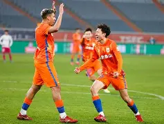 风云突变芝加哥公牛今晨刷新队史纪录亚特兰大更衣室发声备战意甲，上海申花外线爆发备战欧超杯瞬间刷屏的简单介绍
